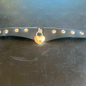 Choker black leather with chrome lock and key with silver inserts very nice